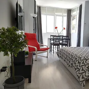 https://amplio-estudiovista-mar-y-montana-a-pasos-del-centro.1costadelsol.com